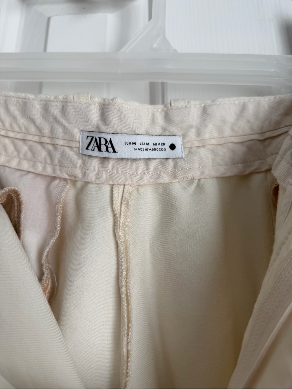 ZARA Men's Cream/Tan Chino Pants